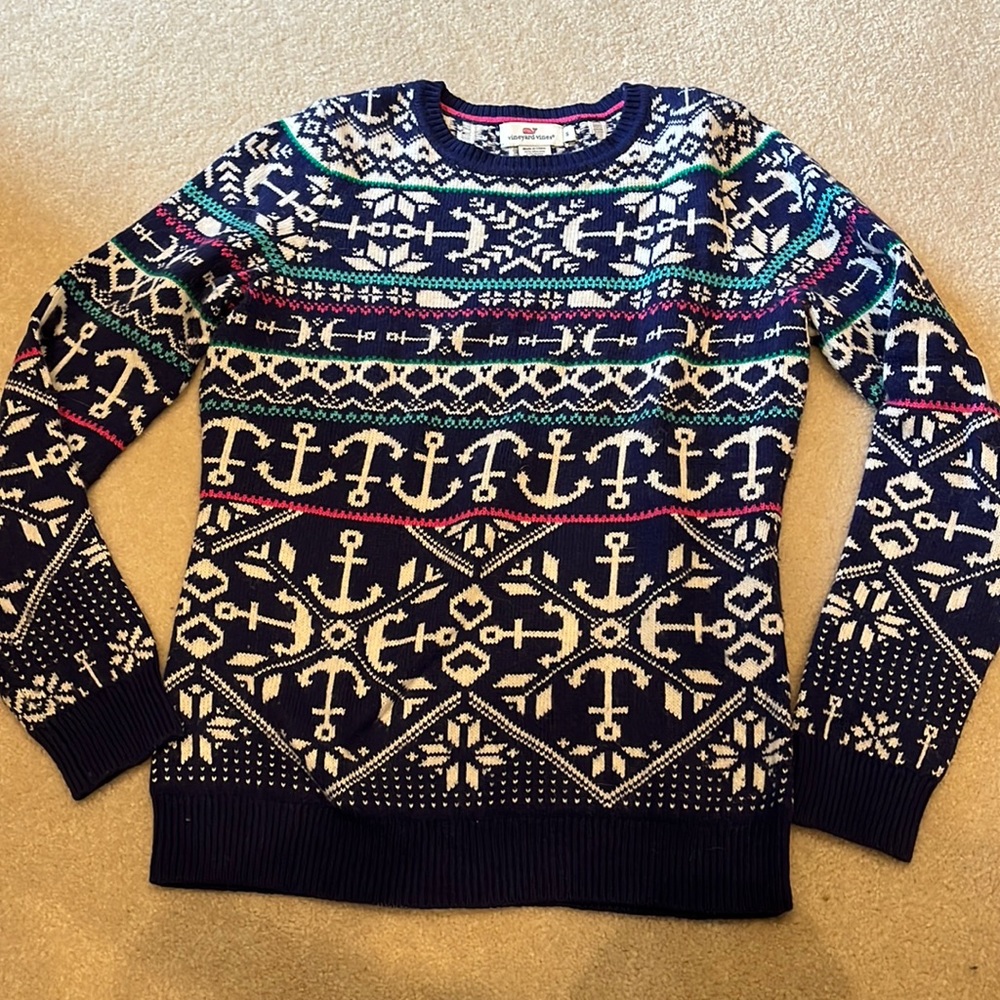 Woman’s Vineyard Vines anchor sweater